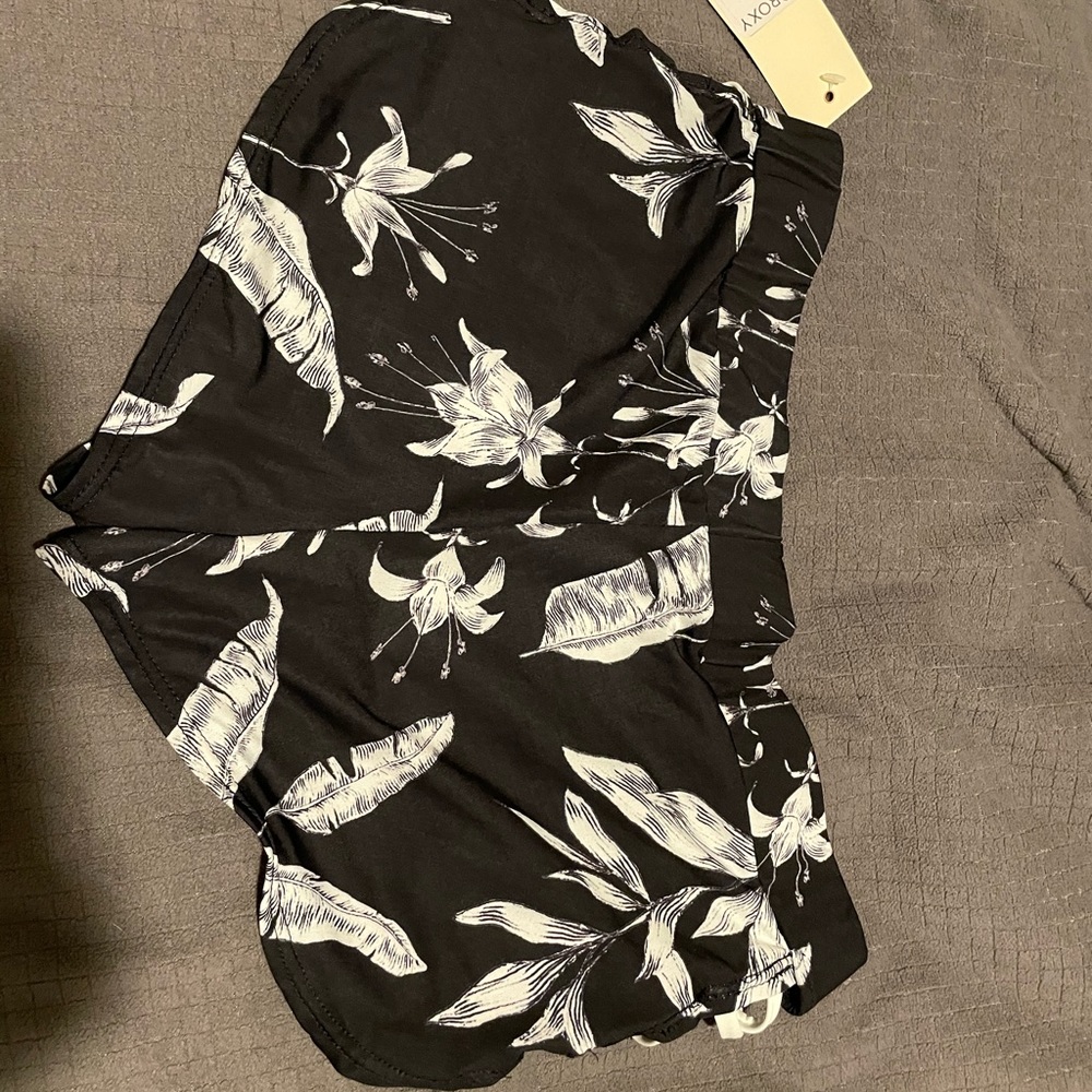 NWT! Roxy swim suit boy shorts.